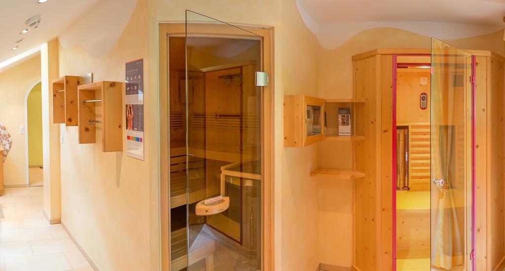 Hotel Garni Gruenmoos Sankt Jakob in Defereggen Buitenkant foto