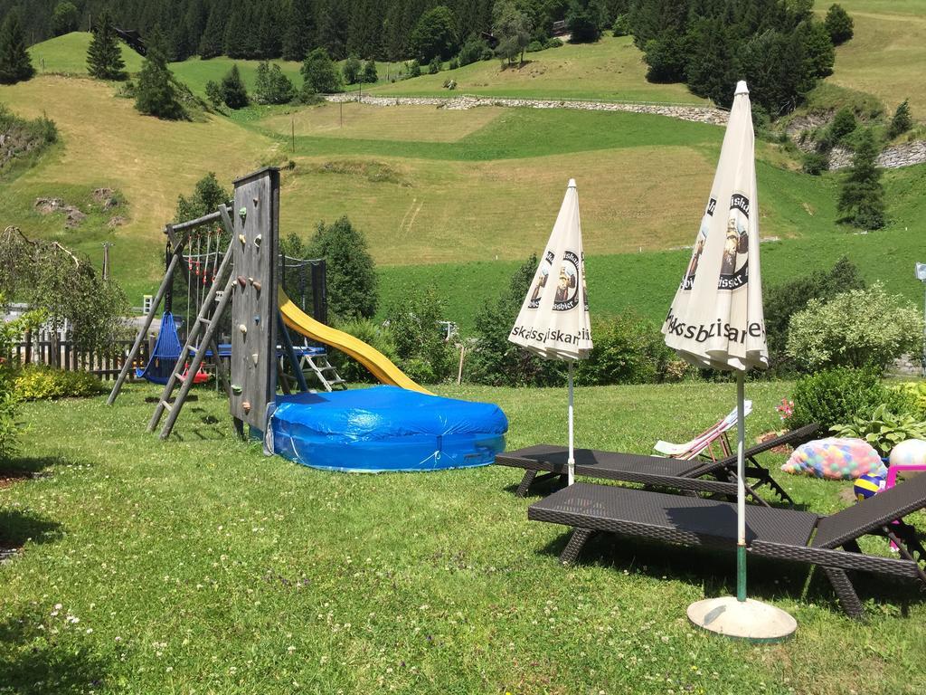 Hotel Garni Gruenmoos Sankt Jakob in Defereggen Buitenkant foto