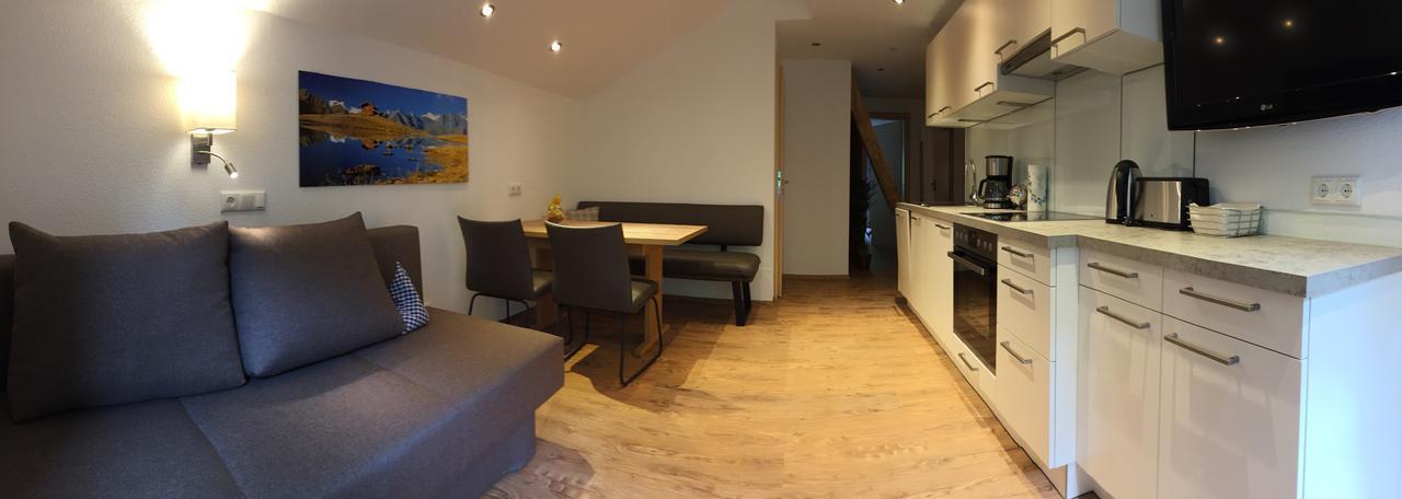 Hotel Garni Gruenmoos Sankt Jakob in Defereggen Buitenkant foto