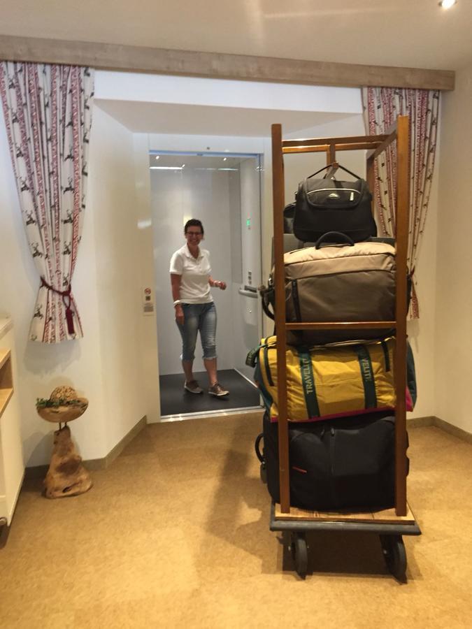 Hotel Garni Gruenmoos Sankt Jakob in Defereggen Buitenkant foto